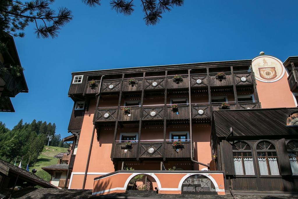 Hotel Posta R.T.A. Madonna Exteriör bild