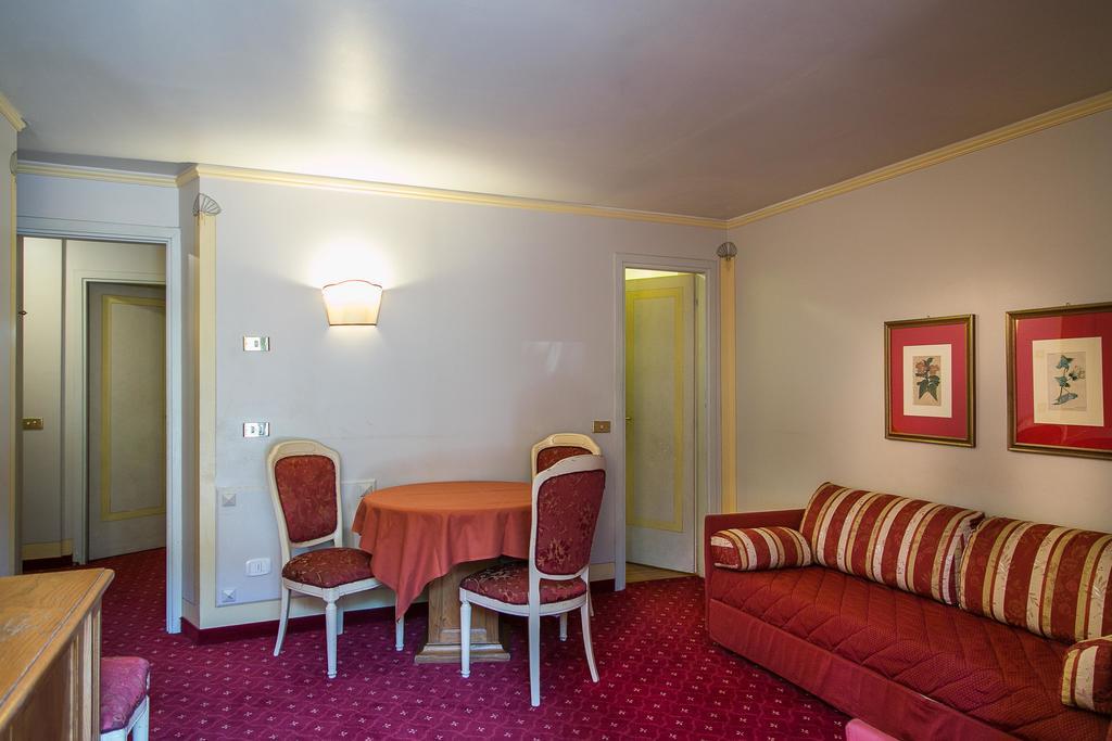 Hotel Posta R.T.A. Madonna Exteriör bild